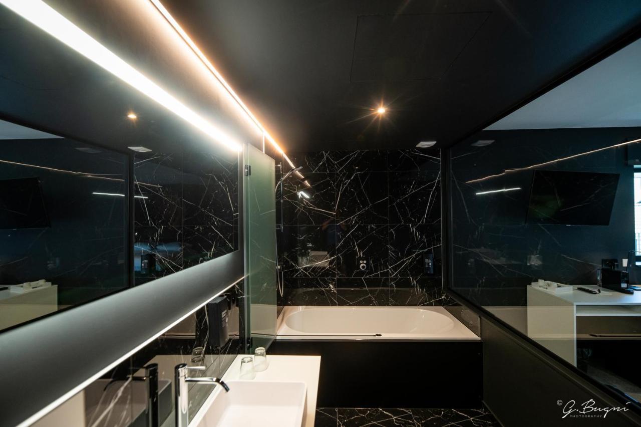 Boutique Hotel, La Cour De La Reine, Rooftop & Bistronomique Restaurant Hotel 4*